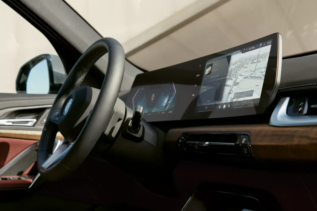 BMW iX1 curved Display