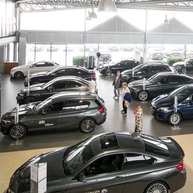 BMW-Farhzeug-Ausstellung
