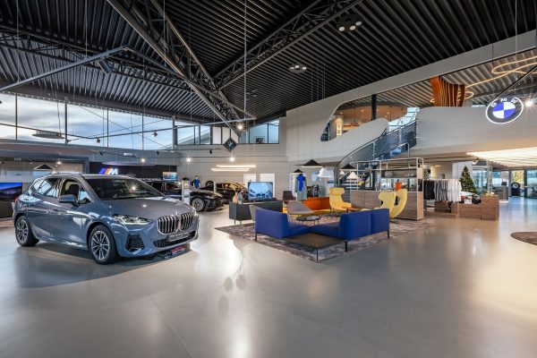 Weiterer Blick in den Showroom