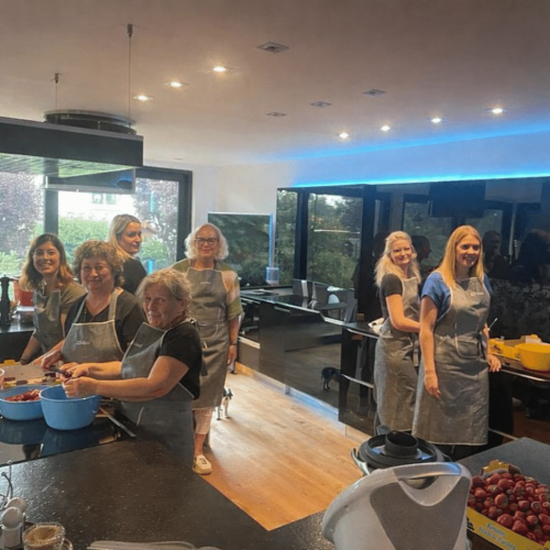 team kocht marmelade